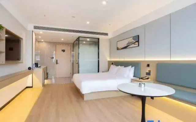 Qingmu Collection Hotel (Tongcheng International Financial Plaza Wangxi East Road)