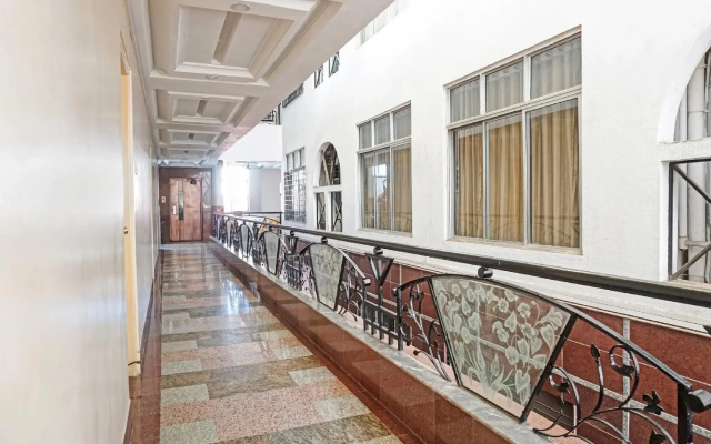 Capital O 80682 Hotel Suraj Executive