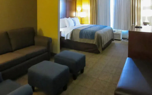 Country Inn & Suites