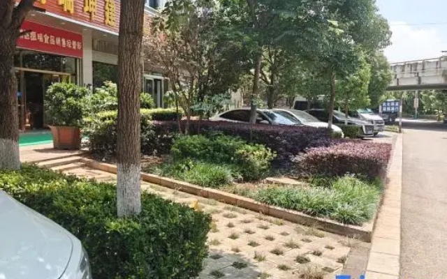 Qujing City Qilin District Ruikun Lanting Hotel