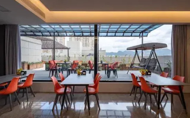 Cangnan Lihao Hotel(Cangnan Railway Station)