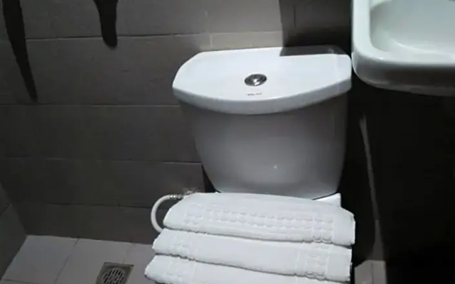 Pinx'S Hostel