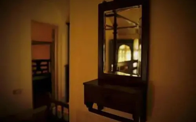 SaffronStays Parsi Manor