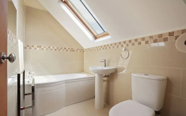 Holly Cottage