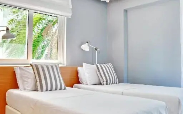 Alkyoni City Apartment