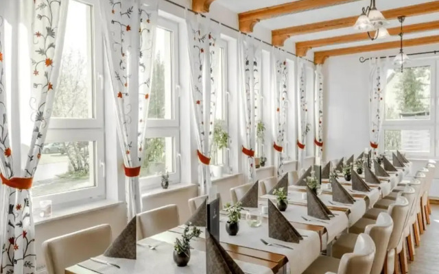 Kaiserhof Feldberg by Belvilla Resorts-twin Room