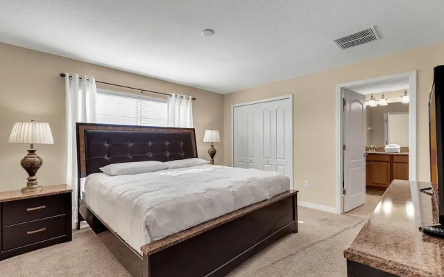 Paradise Palms 8941 A