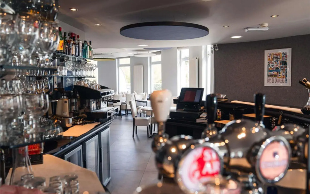 Ibis Styles Charleroi Airport Aero 44