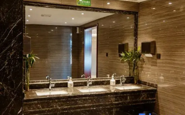 Heyue Hotel