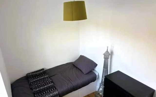 Stratos Realty