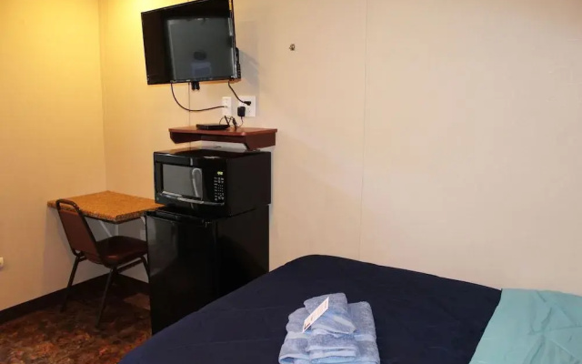 Target Hospitality - Carlsbad Lodge