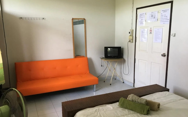 Happy Guesthouse