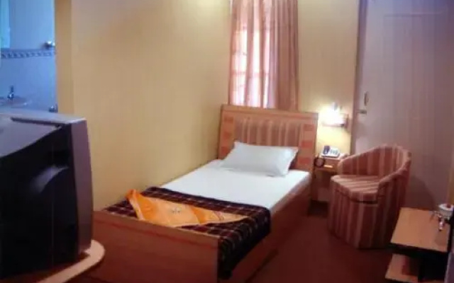 Hotel Ashiyana