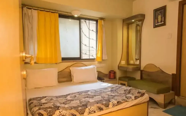 Vrinda Hotel