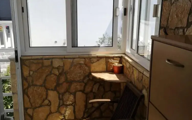 Jakov - Large Terrace - A1