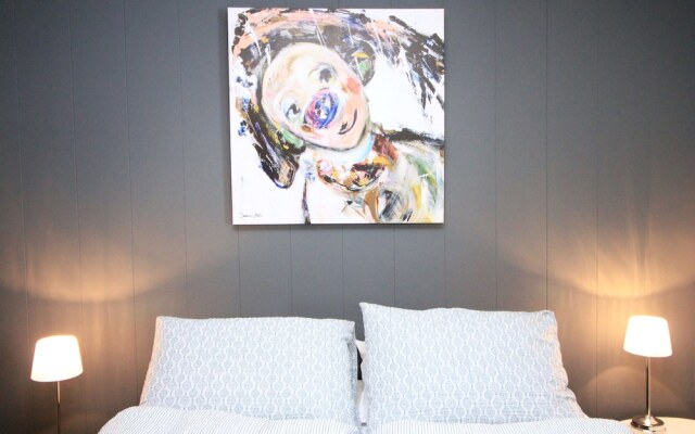Отель Nordic Host Apts - Vestregata 64A Tromsø комната для гостей