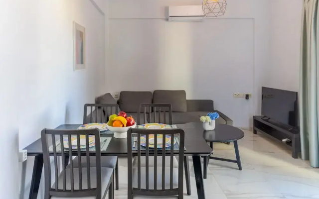 Heraklion 2Bd Oasis w Relaxing Patio