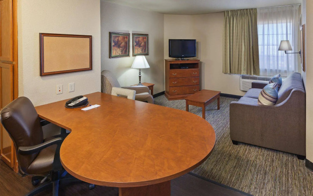 Candlewood Suites Tulsa