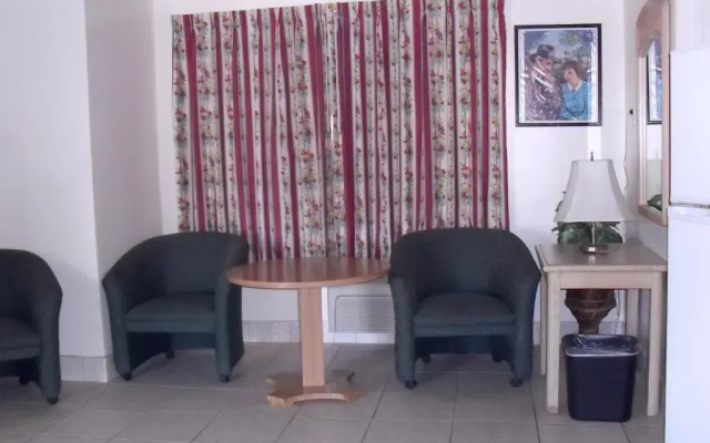 Budget Inn Boron