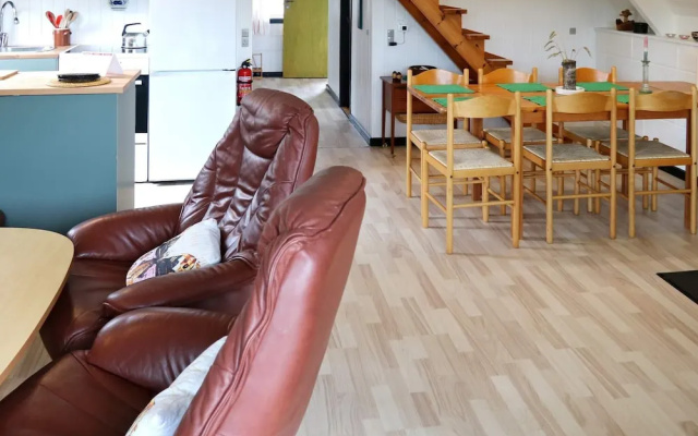 6 Person Holiday Home in Thyholm-by Traum