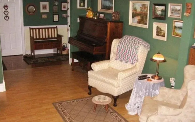 The Cobbled Path Bed and Breakfast