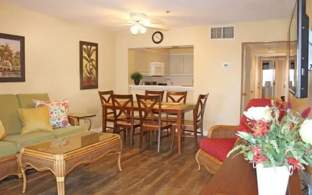 Professionally Cleaned & Sanitized / Near Beach!