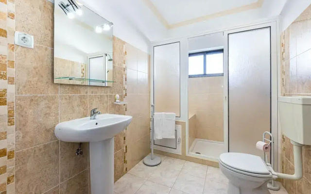 New Sunset Haven in Gale-2br With Big Terrace