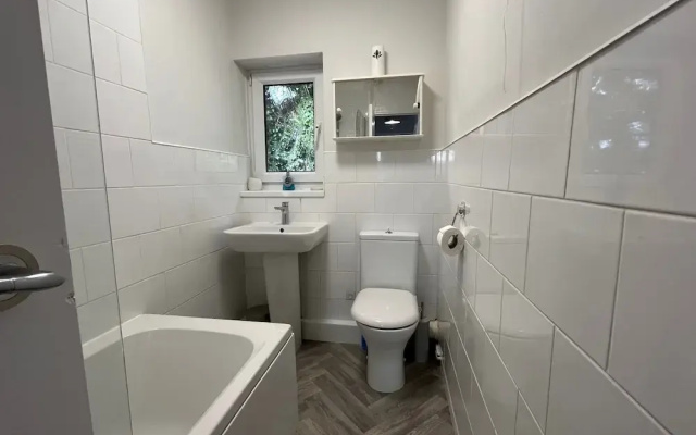 Seaside Haven Retreat - 2 Bedroom Apartment