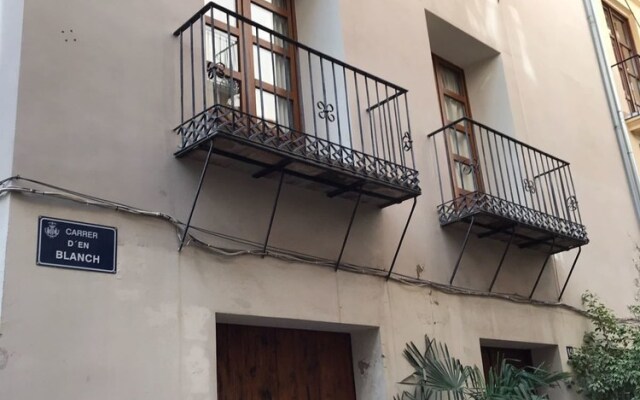 Отель Living Valencia - Tetuán Испания, Валенсия - отзывы, цены и фото номеров - забронировать отель Living Valencia - Tetuán онлайн вид на фасад