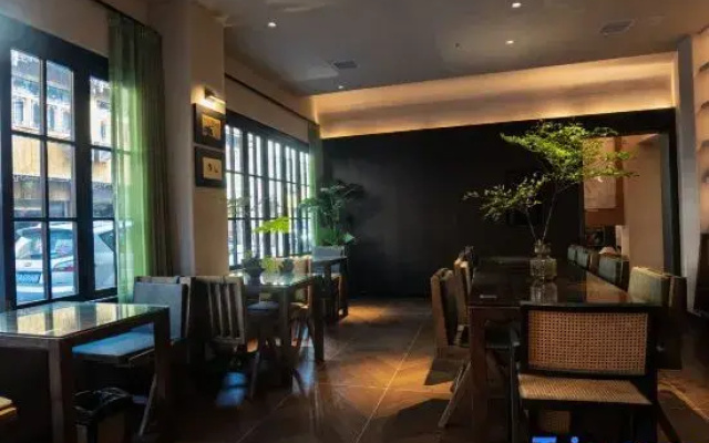 Xiaoshihou. Xiaoshihou Homestay (Border City Chatong Scenic Area)