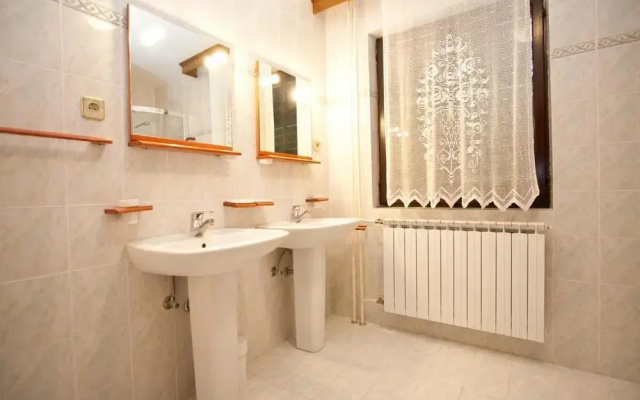 Apartments Fugosic