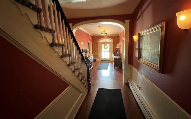 Publick House Hotel Inc.