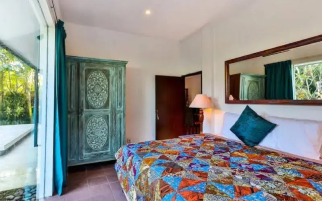 Eshina Villa