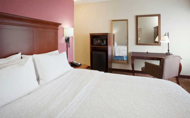 Hampton Inn Fairmont