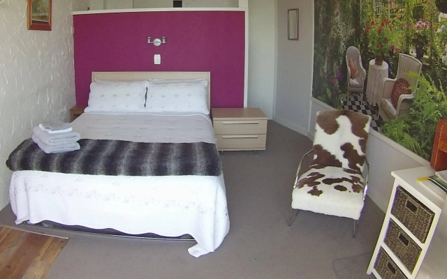 Te Aputa Lodge