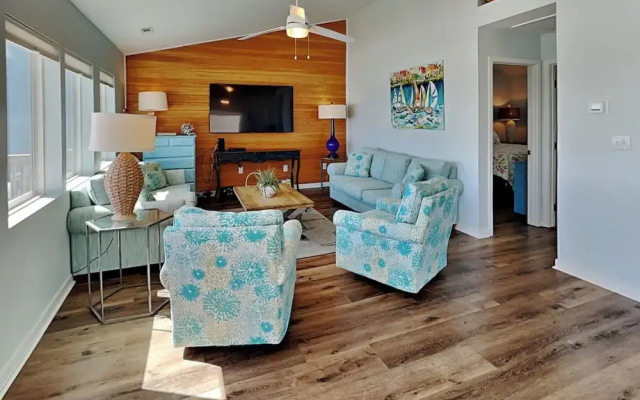A Grande Green by Topsail Realty
