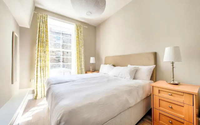 Beautifully Presented, Well Located, 2 bed apt