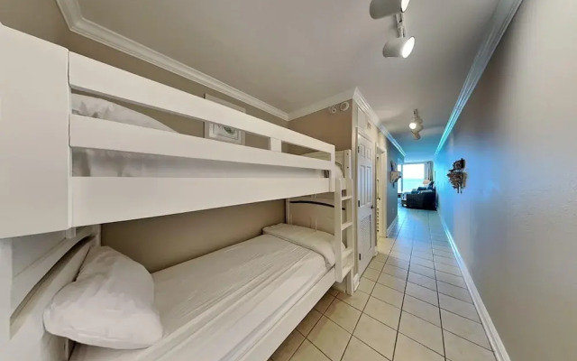 Emerald Beach by Southern Vacation Rentals