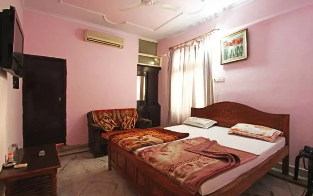 Hotel Saarthi