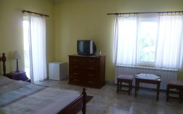 Yaneva Hotel
