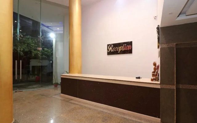 OYO 16395 Hotel G K Palace