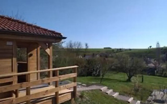 Gite Moderne Avec Acces Independant, Proche Centre-Ville Et Thermes, Terrasse Et Equipements Inclus - Fr-1-589-57