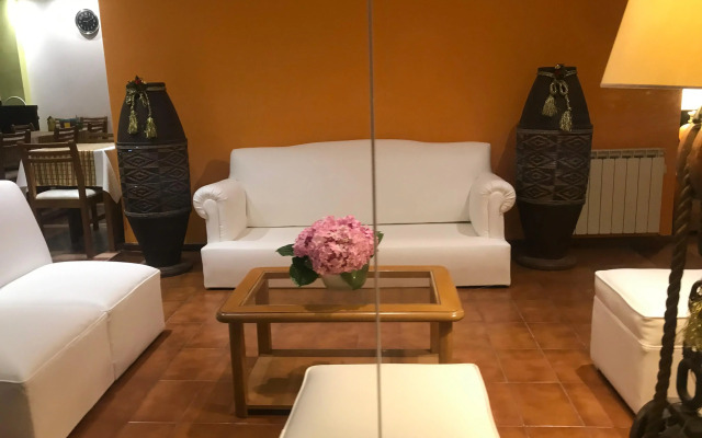 Onais Hotel