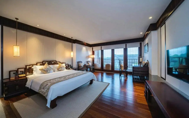 Yunfu Xinxing Chanquan Resort Hotel