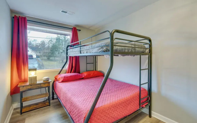 Comfy Kingsport Apartment - Walk to Brewery!