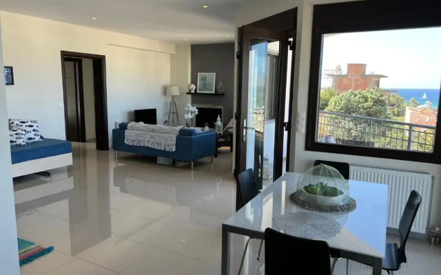Magical Seaside Town Boutique Apts 2