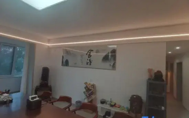 Qingdao Youshe Linhai Homestay (Golden Lion Plaza Branch)