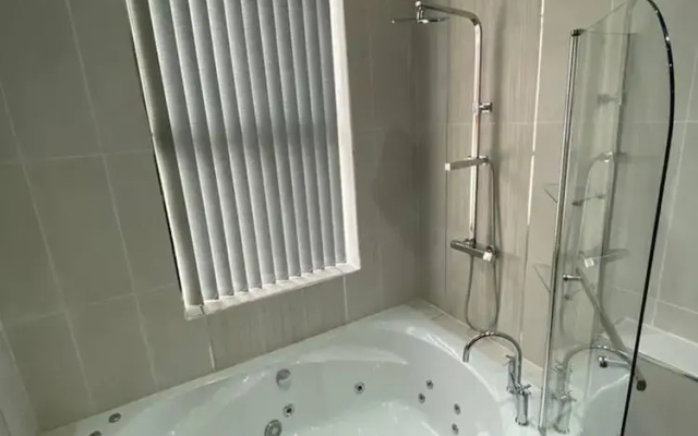 Immaculate 1-bed Lux Apartment in Wolverhampton