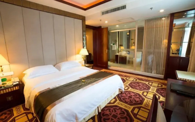 Yijian Holiday Hotel