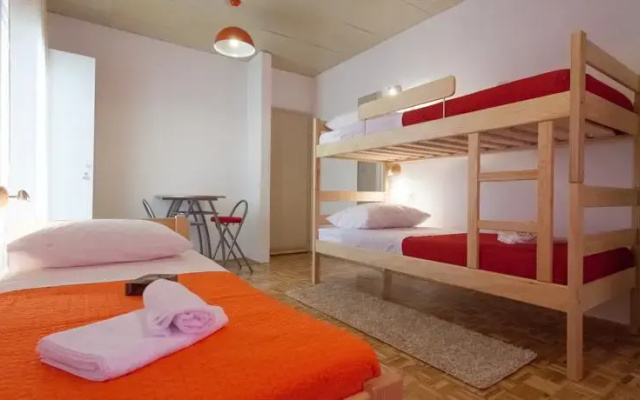 Design Hostel Mr.Charles